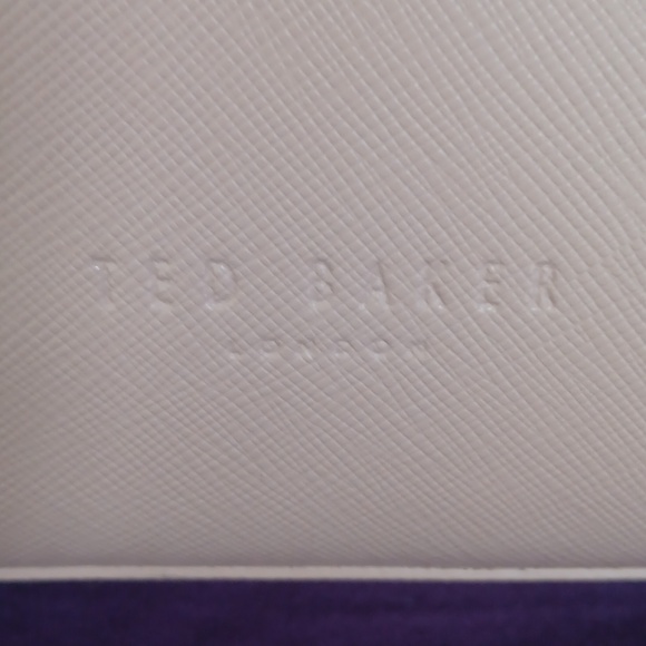 TED BAKER SAFFIANO LEATHER BEIGE TOTE - Picture 7 of 14